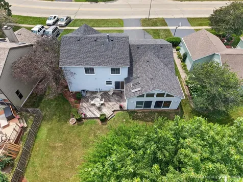 817 Montana Drive Cary IL 60013
