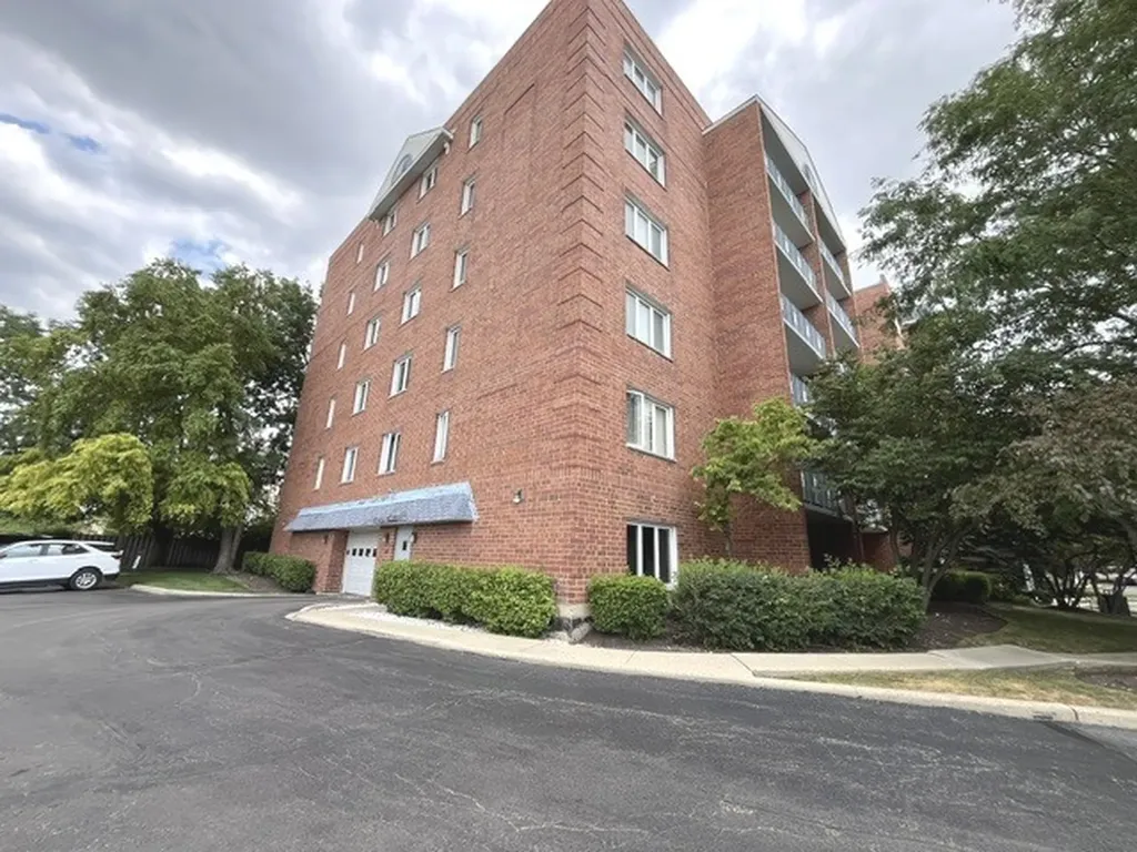 6540 West Irving Park Road Chicago IL 60634