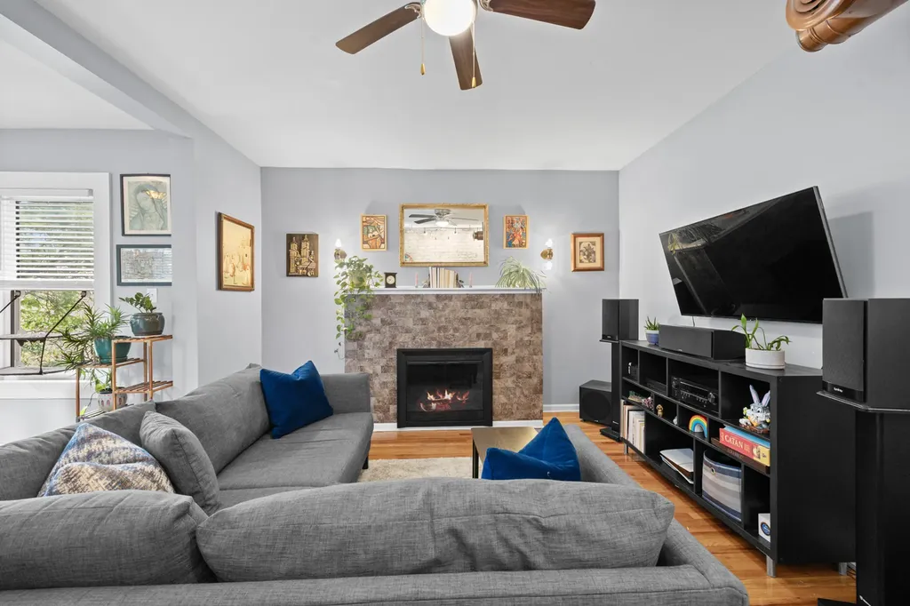 7722 North Paulina Street Chicago IL 60626