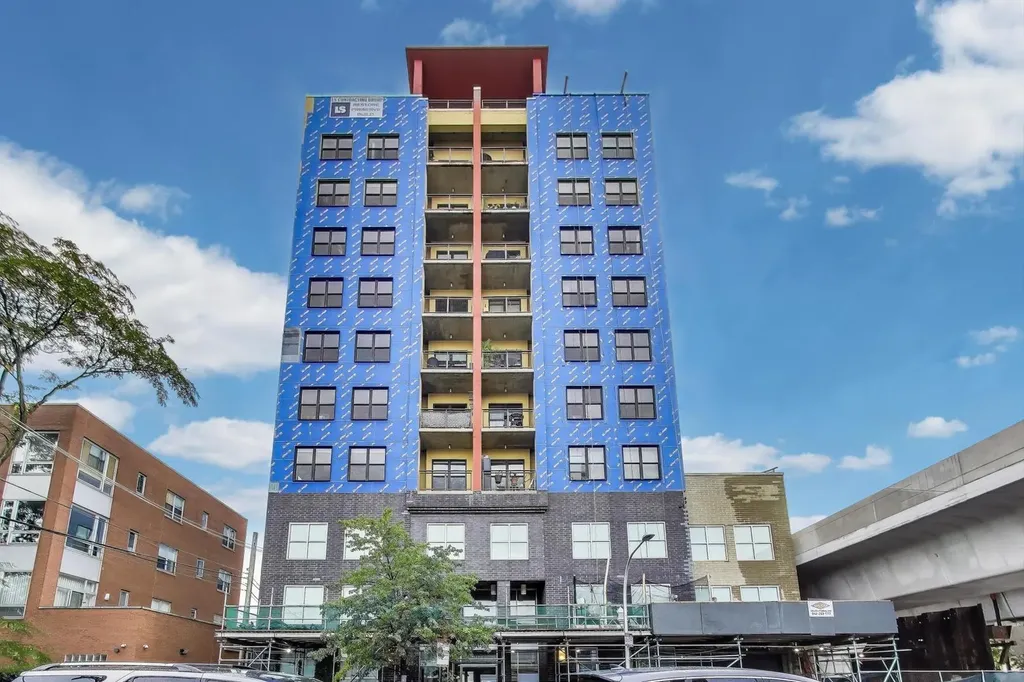 1122 West Catalpa Avenue Chicago IL 60640