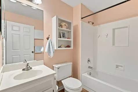 30W024 Cedar Court Warrenville IL 60555