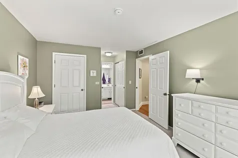 30W024 Cedar Court Warrenville IL 60555