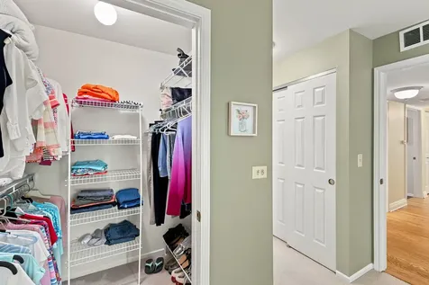 30W024 Cedar Court Warrenville IL 60555