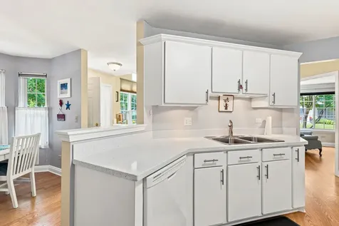 30W024 Cedar Court Warrenville IL 60555