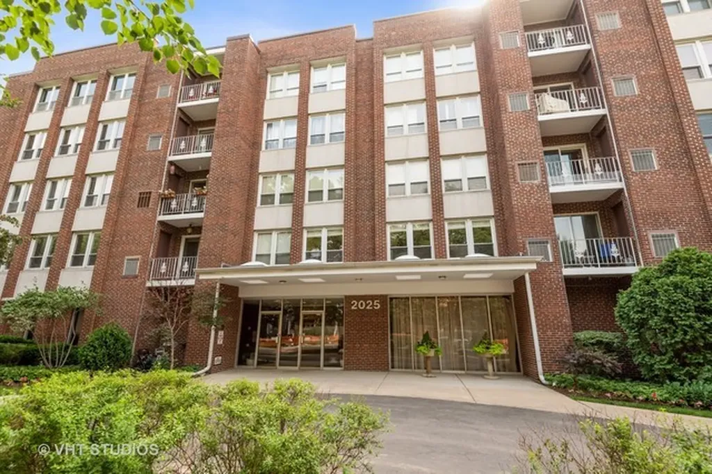 2025 Sherman Avenue Evanston IL 60201