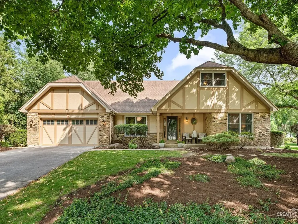 612 Bull Run Court Naperville IL 60540