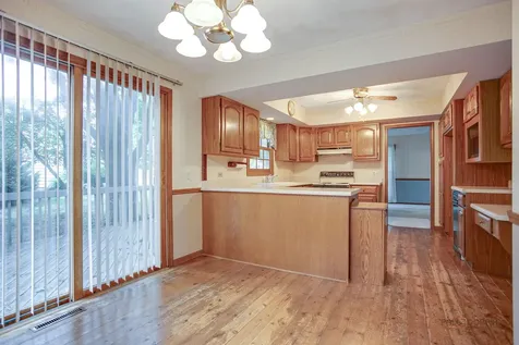 2615 4TH Street Winthrop Harbor IL 60096