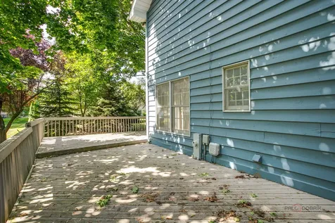 2615 4TH Street Winthrop Harbor IL 60096