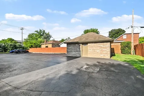 8650 Laporte Avenue Burbank IL 60459