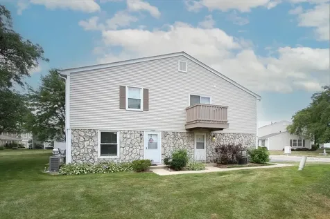 1063 Hampton Harbor Schaumburg IL 60193