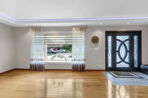 17W544 Sutton Place Darien IL 60561