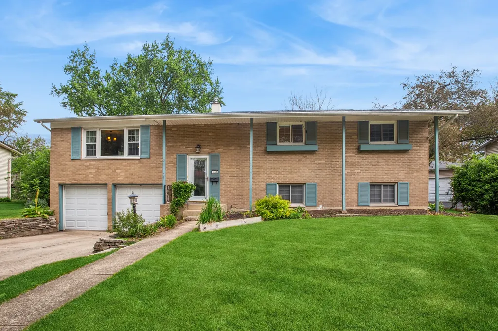 1062 East Williams Drive Palatine IL 60074