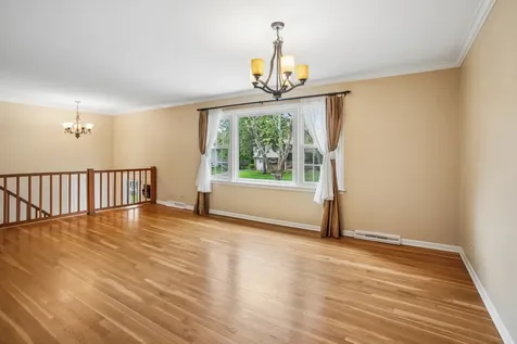 1062 East Williams Drive Palatine IL 60074