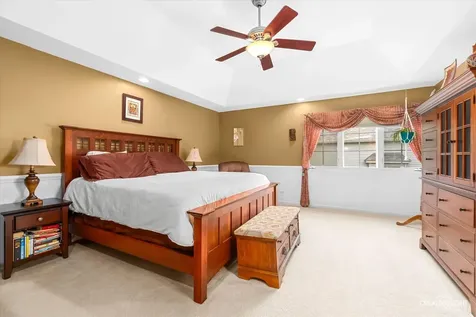 614 Pine Street Sugar Grove IL 60554