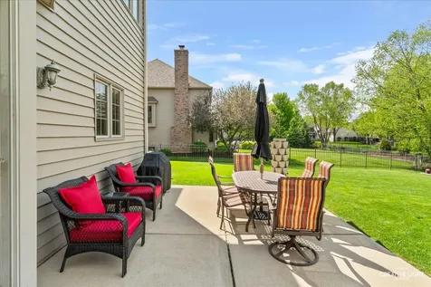 614 Pine Street Sugar Grove IL 60554