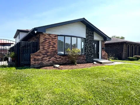 513 Superior Avenue Calumet City IL 60409