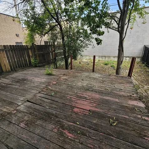 3950 West Montrose Avenue Chicago IL 60618