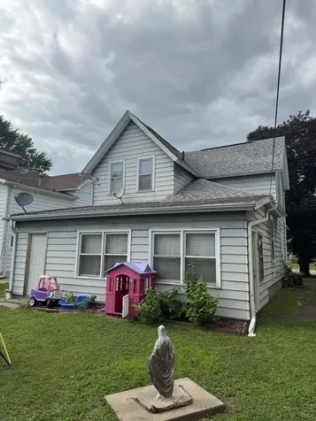 407 West 6th Street Sterling IL 61081