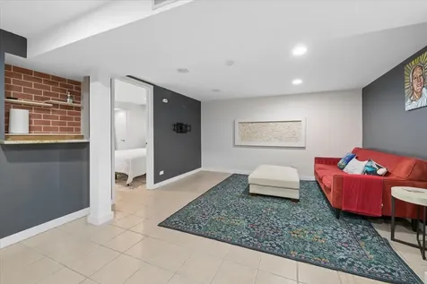 725 Buffalo Circle Carol Stream IL 60188