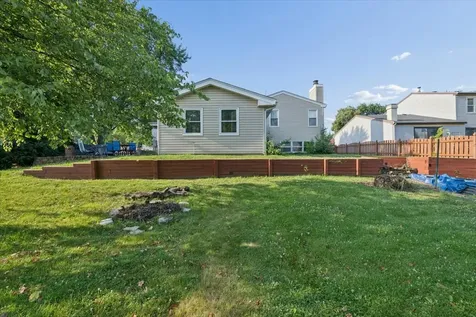 725 Buffalo Circle Carol Stream IL 60188