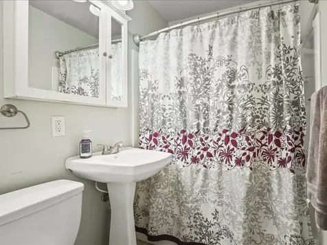 4210 Buckingham Drive Rockford IL 61107