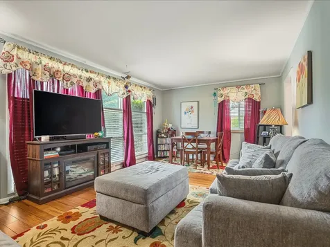 4210 Buckingham Drive Rockford IL 61107
