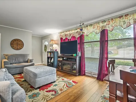 4210 Buckingham Drive Rockford IL 61107