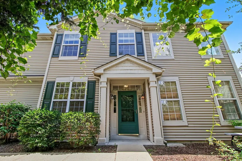 600 South Jade Lane Round Lake IL 60073