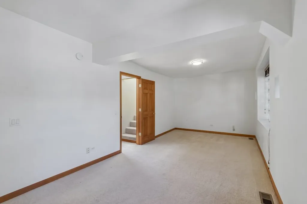 1133 West Cornelia Avenue Chicago IL 60657