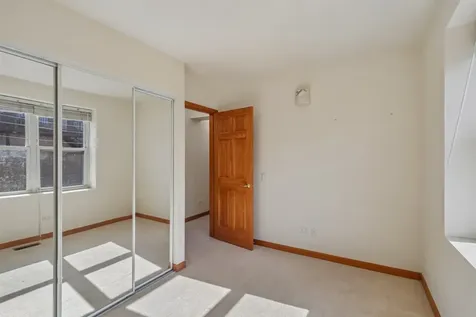 1133 West Cornelia Avenue Chicago IL 60657