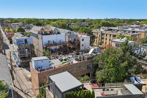 1133 West Cornelia Avenue Chicago IL 60657
