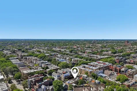 1133 West Cornelia Avenue Chicago IL 60657