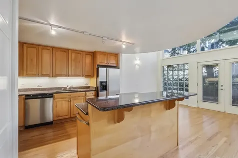 1133 West Cornelia Avenue Chicago IL 60657