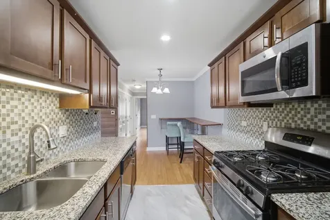 1306 Cove Drive Prospect Heights IL 60070