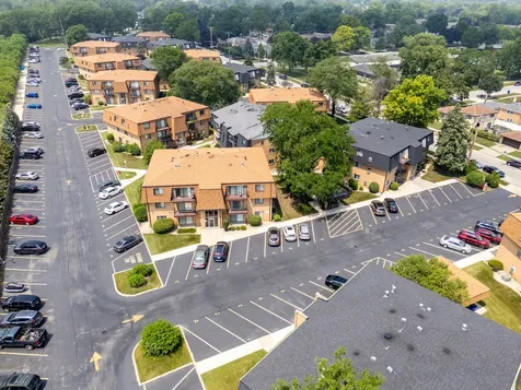 4827 West 109th Street Oak Lawn IL 60453