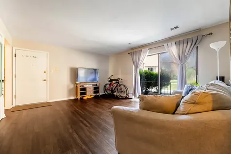 4827 West 109th Street Oak Lawn IL 60453