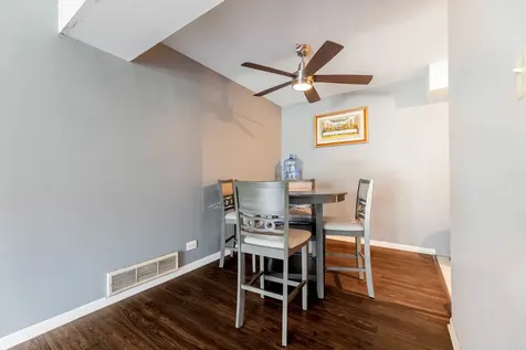 4827 West 109th Street Oak Lawn IL 60453
