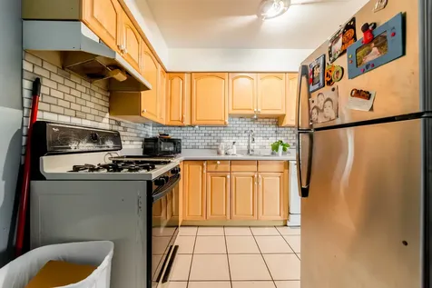 4827 West 109th Street Oak Lawn IL 60453