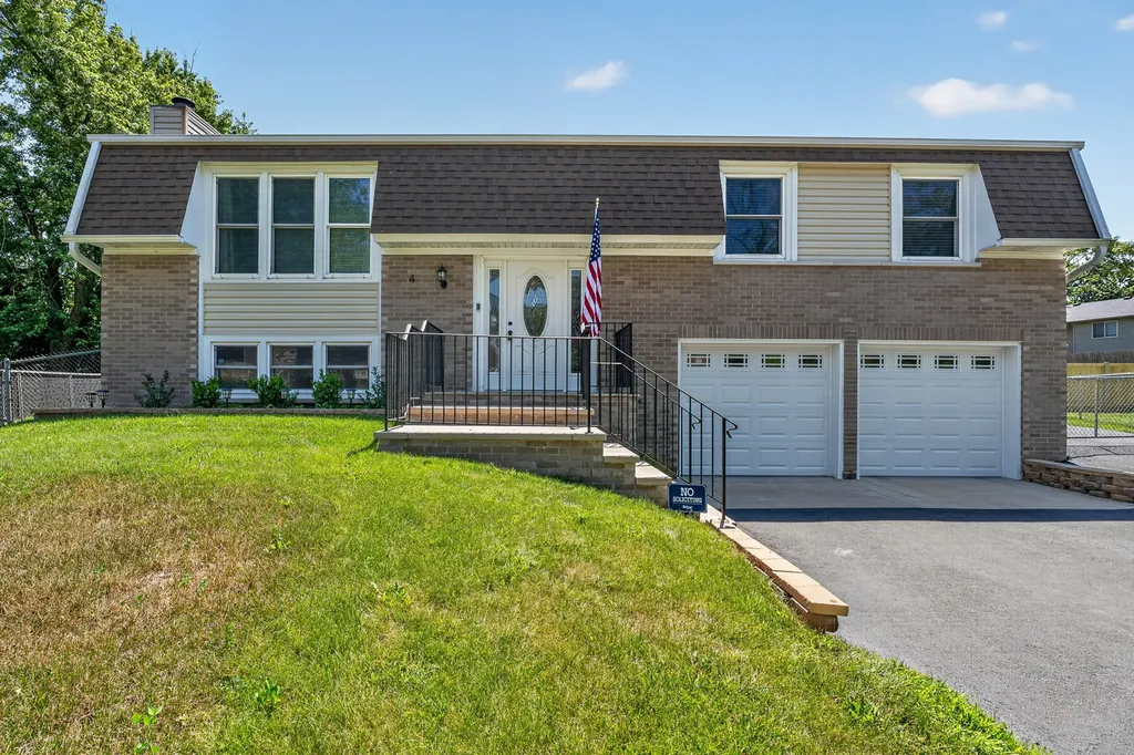 4 Devon Court Bolingbrook IL 60440