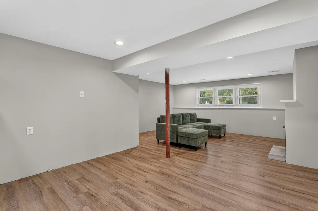 4 Devon Court Bolingbrook IL 60440