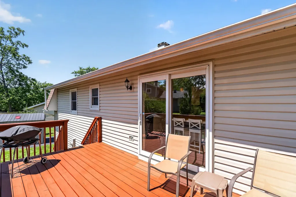 4 Devon Court Bolingbrook IL 60440