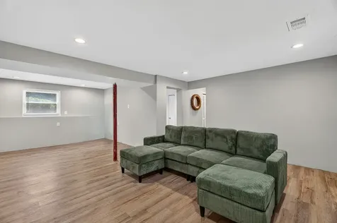 4 Devon Court Bolingbrook IL 60440