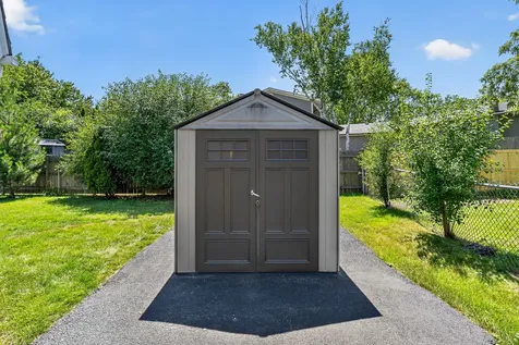 4 Devon Court Bolingbrook IL 60440