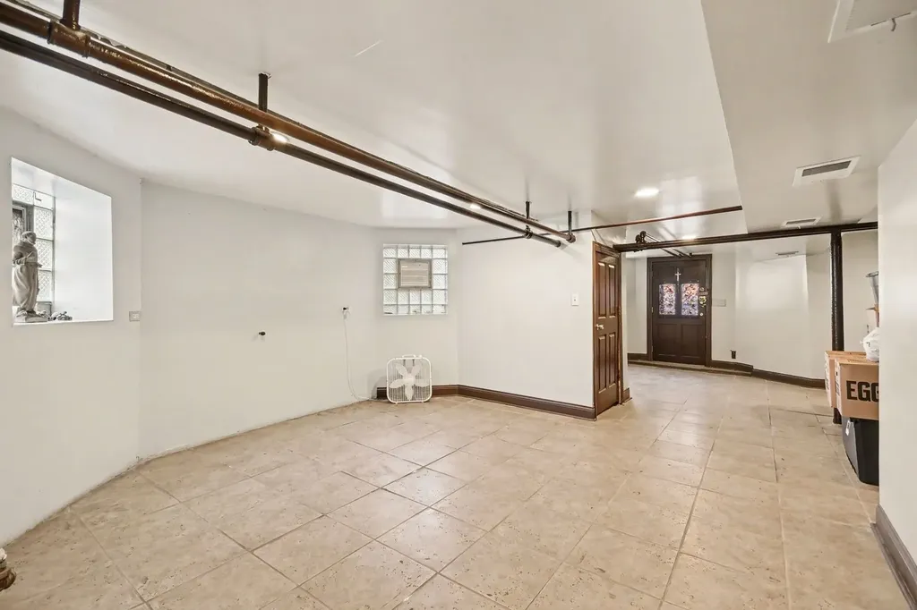 5171 West Bloomingdale Avenue Chicago IL 60639