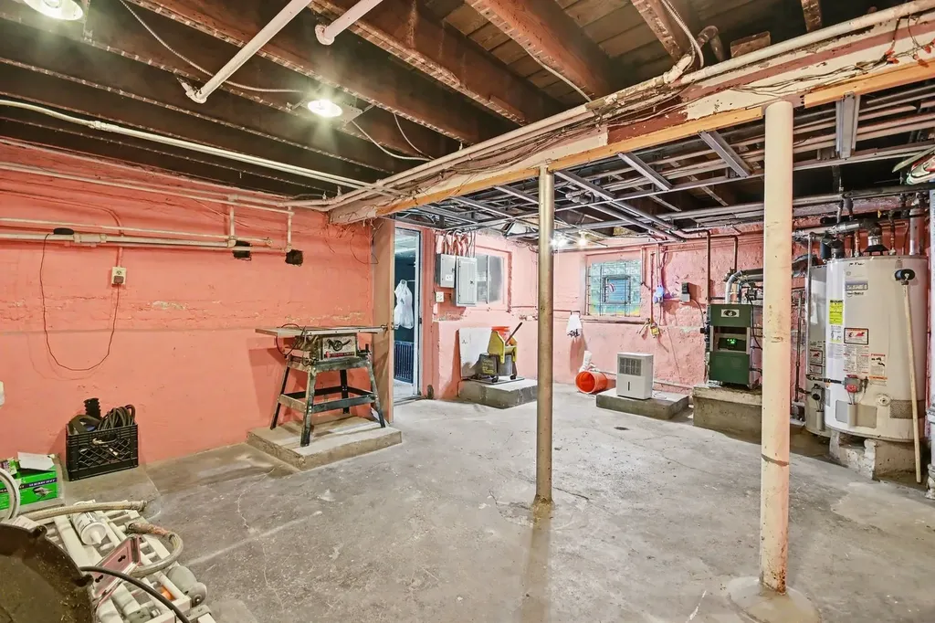 5171 West Bloomingdale Avenue Chicago IL 60639