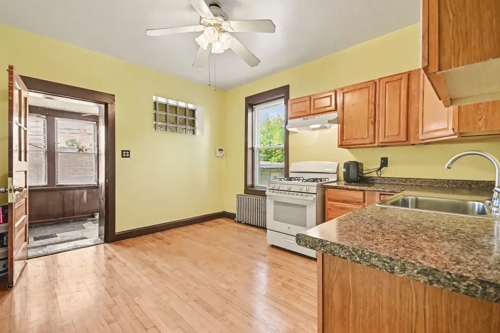 5171 West Bloomingdale Avenue Chicago IL 60639