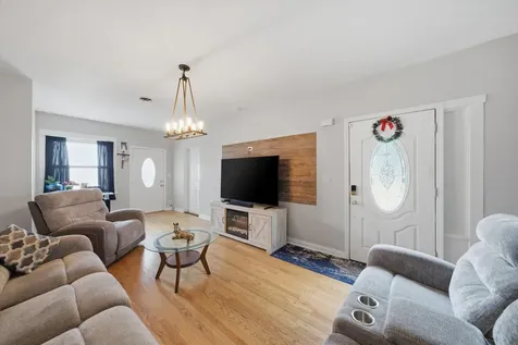 6414 37TH Street Berwyn IL 60402