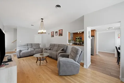 6414 37TH Street Berwyn IL 60402