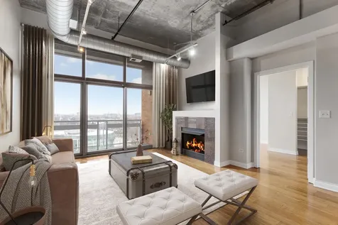933 West Van Buren Street Chicago IL 60607
