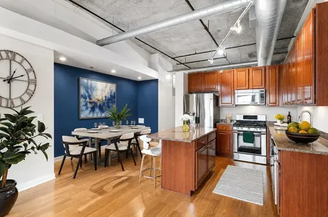 933 West Van Buren Street Chicago IL 60607